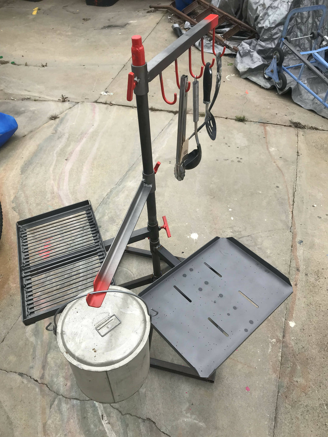 CAMP COOKING STAND